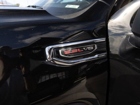 Used 2019 GMC Sierra 1500 Denali w/ Denali Ultimate Package AWD/4WD image 12