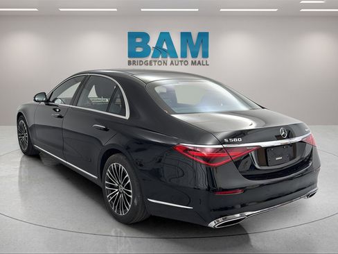 Used 2021 Mercedes-Benz S 580 4MATIC Sedan image 5