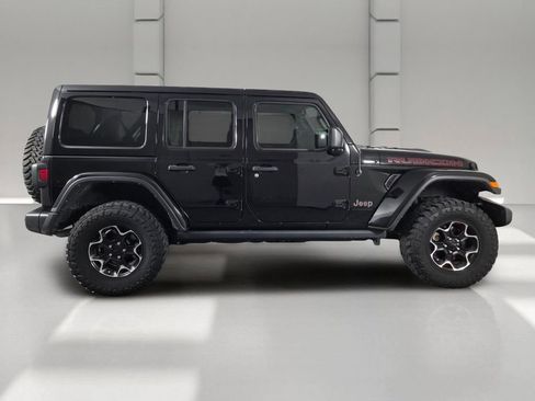 Used 2023 Jeep Wrangler Unlimited Rubicon w/ Cold Weather Group AWD/4WD image 5