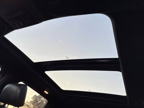 Used 2018 Ford F150 Raptor w/ Equipment Group 802A Luxury image 4