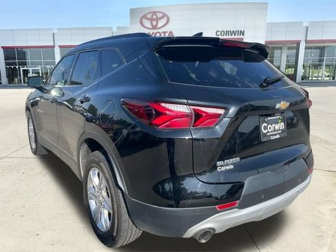 Used 2019 Chevrolet Blazer LT w/ Sound & Technology Package FWD image 3