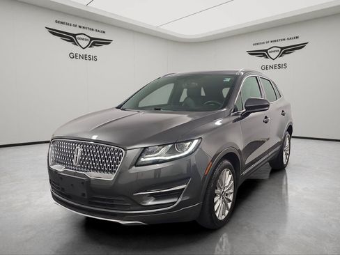Used 2019 Lincoln MKC Premiere FWD image 1