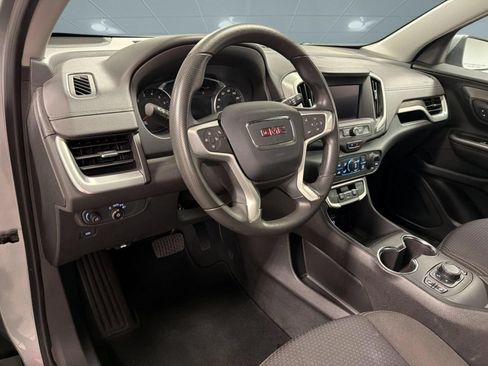 Used 2023 GMC Terrain SLE w/ Driver Convenience Package FWD image 4