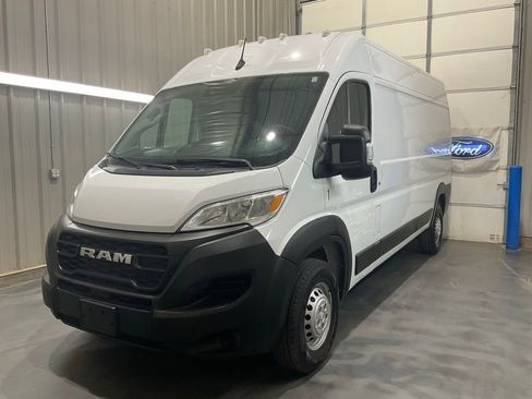 Used 2023 RAM ProMaster 2500 FWD image 4