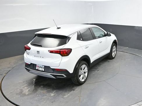 Used 2025 Buick Encore GX Preferred AWD/4WD image 32