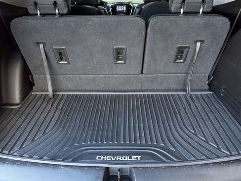 Used 2018 Chevrolet Traverse LT AWD/4WD image 16