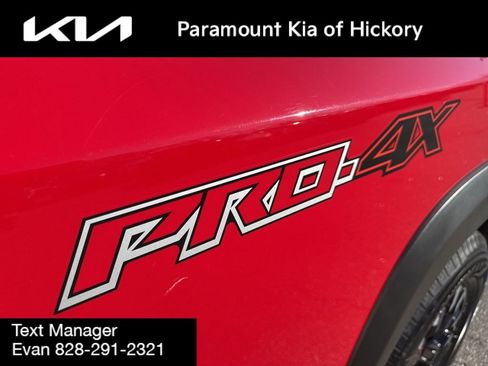 Used 2022 Nissan Frontier PRO-4X image 11