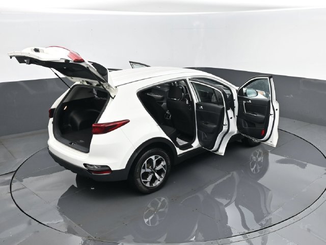 Used 2020 Kia Sportage LX AWD/4WD image 24