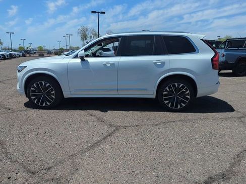 New 2025 Volvo XC90 B6 Plus w/ Protection Package Premier image 10