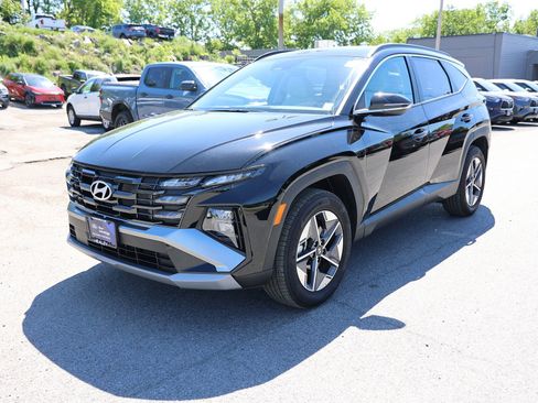 Used 2025 Hyundai Tucson SEL AWD/4WD image 3