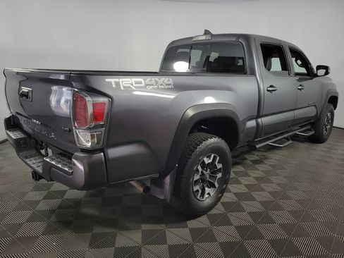 Used 2023 Toyota Tacoma TRD Off-Road w/ TRD Premium Off Road Package AWD/4WD image 9