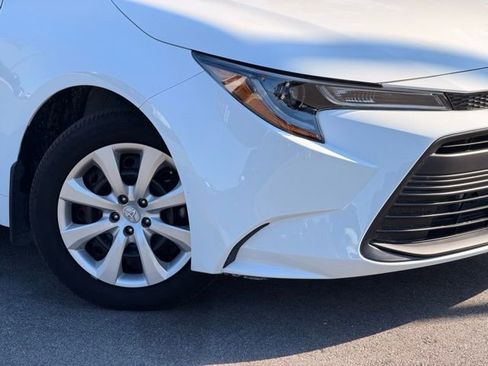 Used 2026 Toyota Corolla LE FWD image 2