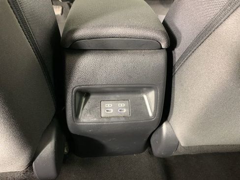 Used 2024 Toyota Corolla LE image 30