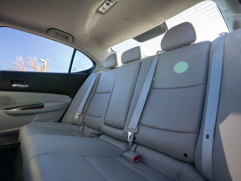 Certified 2016 Acura TLX w/ Technology Package image 36