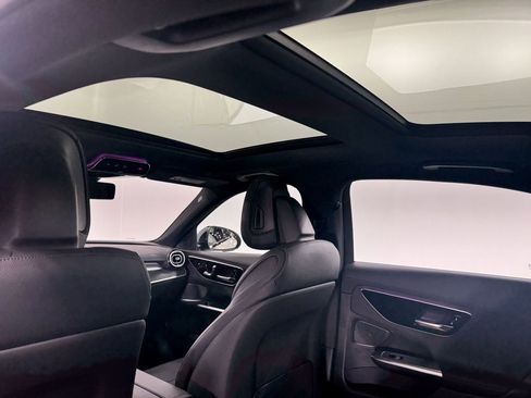 Certified 2025 Mercedes-Benz C 300 4MATIC Sedan image 23