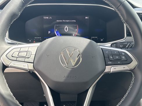 New 2026 Volkswagen Taos SE AWD/4WD image 15