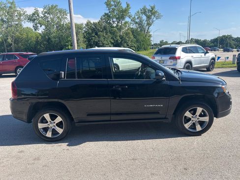 Used 2017 Jeep Compass High Altitude FWD image 4