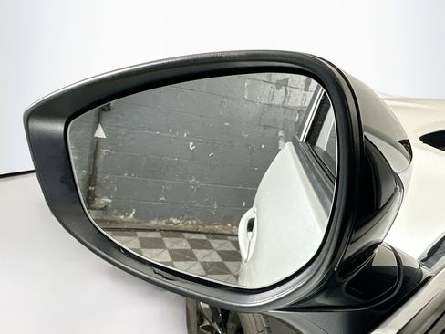 Used 2025 MAZDA CX-50 AWD 2.5 S w/ Premium Package image 16