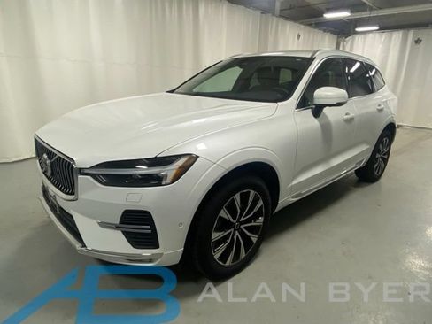 Used 2023 Volvo XC60 B5 Plus w/ Climate Package AWD/4WD image 1