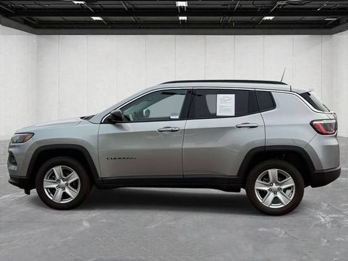 Certified 2022 Jeep Compass Latitude w/ Convenience Group AWD/4WD image 8