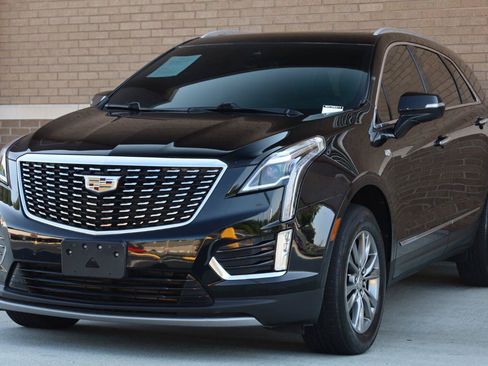 Used 2021 Cadillac XT5 Premium Luxury FWD image 5