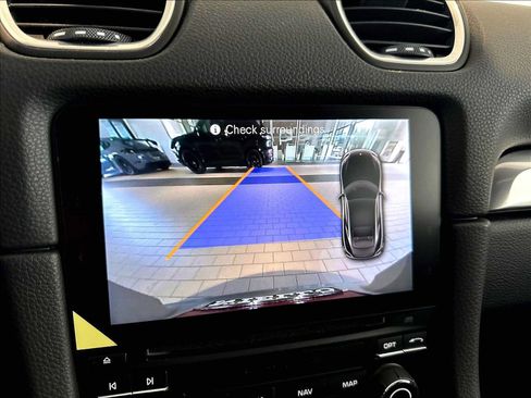 Used 2018 Porsche 718 Cayman GTS RWD image 28