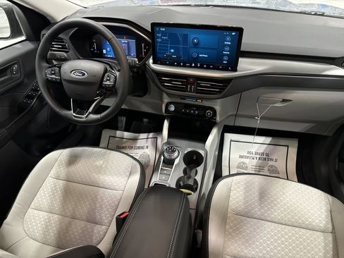 New 2025 Ford Escape Active w/ Tech Pack #1 AWD/4WD image 34