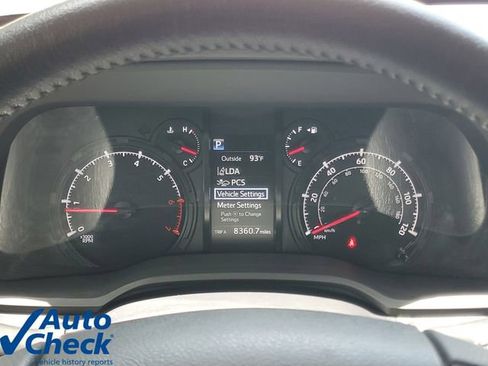 Used 2020 Toyota 4Runner SR5 Premium w/ Moonroof Package AWD/4WD image 25