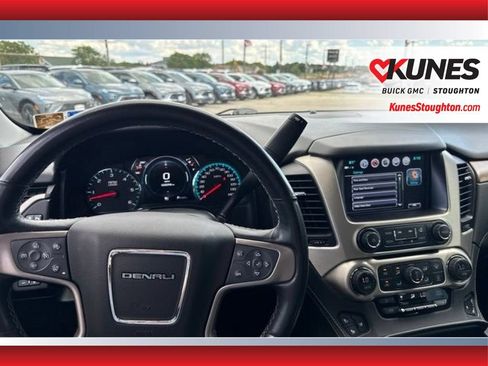 Used 2020 GMC Yukon XL Denali w/ Denali Ultimate Package AWD/4WD image 30