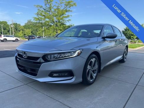 Used 2018 Honda Accord EX image 3