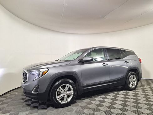 Used 2018 GMC Terrain SLE FWD image 1