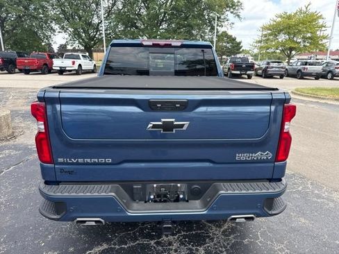 Used 2024 Chevrolet Silverado 1500 High Country w/ Z71 Off-Road Package AWD/4WD image 5