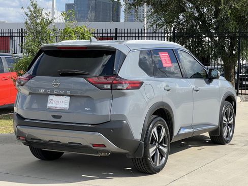 Certified 2023 Nissan Rogue SL w/ SL Premium Package FWD image 4
