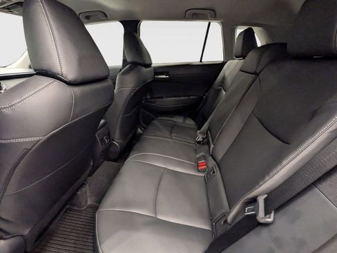 Used 2026 Toyota Corolla Cross XLE w/ Black Badges Package (TMS) image 18