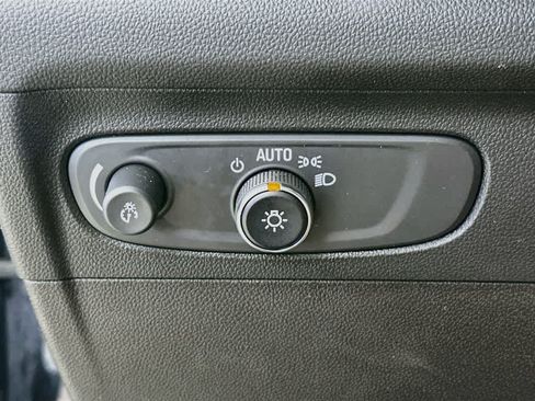 Used 2023 Buick Envision Essence FWD image 27