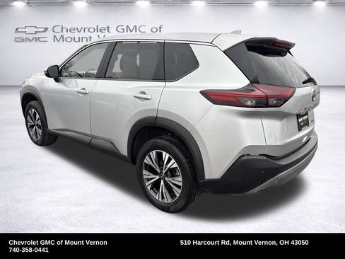Used 2023 Nissan Rogue SV AWD/4WD image 3