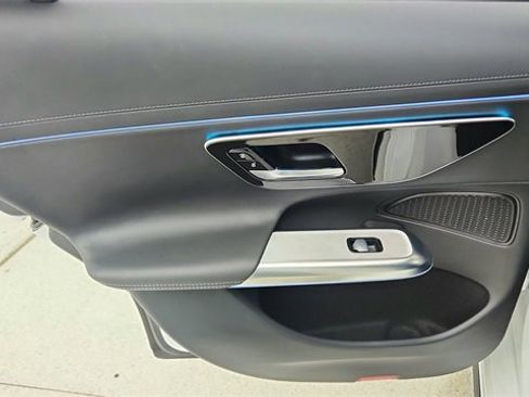 Used 2024 Mercedes-Benz E 450 4MATIC Sedan w/ Airmatic Package image 34