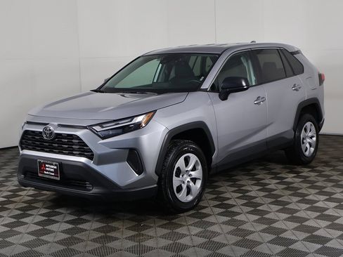 Used 2024 Toyota RAV4 LE image 5