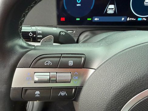 Used 2024 Hyundai Kona SEL FWD image 24