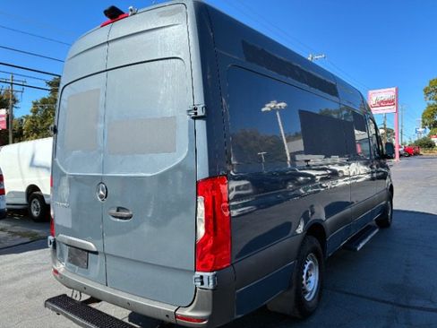 Used 2019 Mercedes-Benz Sprinter 170 image 4
