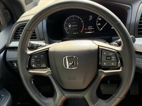 Used 2025 Honda Odyssey Sport-L image 13