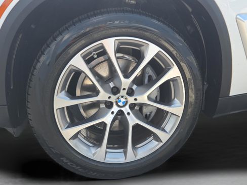 Used 2024 BMW X5 sDrive40i w/ Premium Package RWD image 39