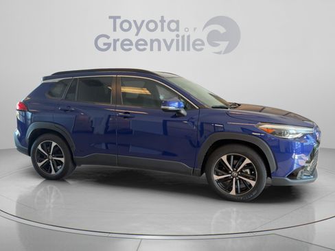 Certified 2023 Toyota Corolla Cross AWD Hybrid w/ Convenience Package image 7