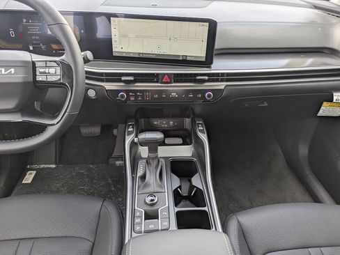 New 2026 Kia Sorento EX FWD image 15