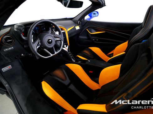 New 2026 McLaren 750S Spider RWD image 13