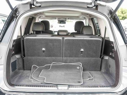 Used 2023 Mercedes-Benz GLS 450 4MATIC image 26