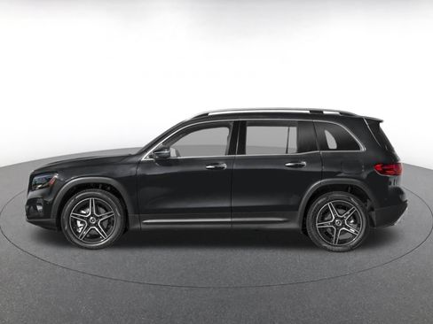 Used 2024 Mercedes-Benz GLB 250 image 3