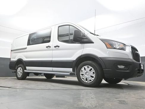 Used 2025 Ford Transit 250 Low Roof w/ Exterior Upgrade Package RWD image 38