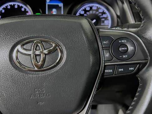 Used 2023 Toyota Camry SE w/ Convenience Package FWD image 20