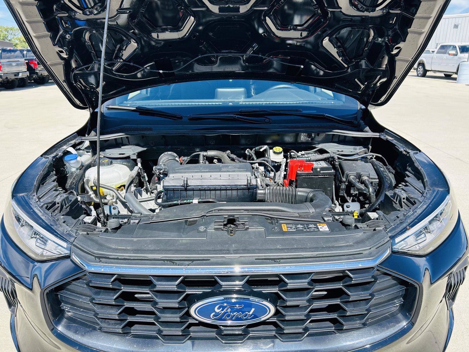 Used 2025 Ford Escape ST-Line FWD image 39